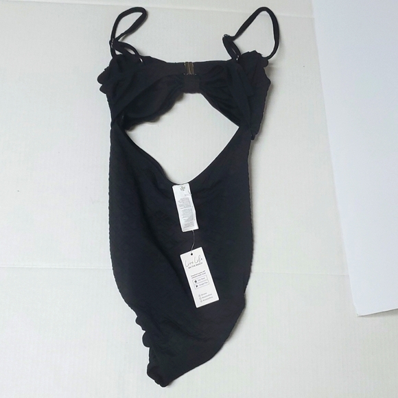 NWT The Cupshe Black Knotted Scalloped One Piece Swimsuit Small - Picture 11 of 12